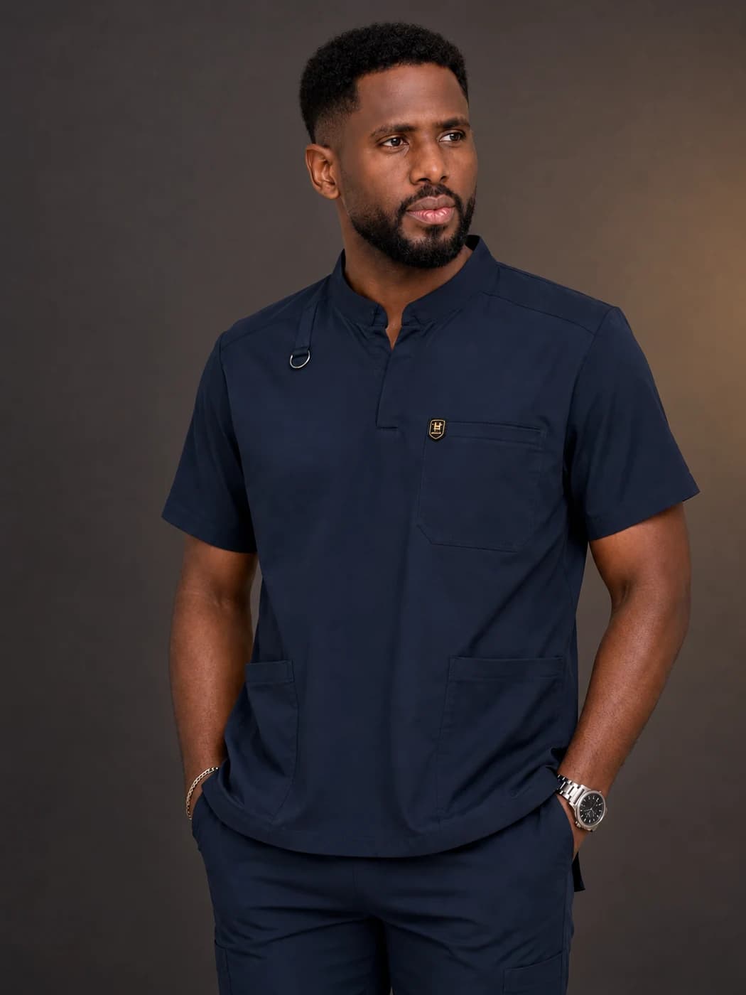 Scrub half neck Button